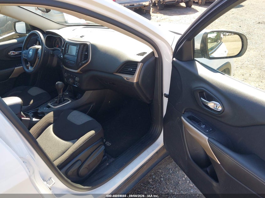 2018 JEEP CHEROKEE auction photo 5