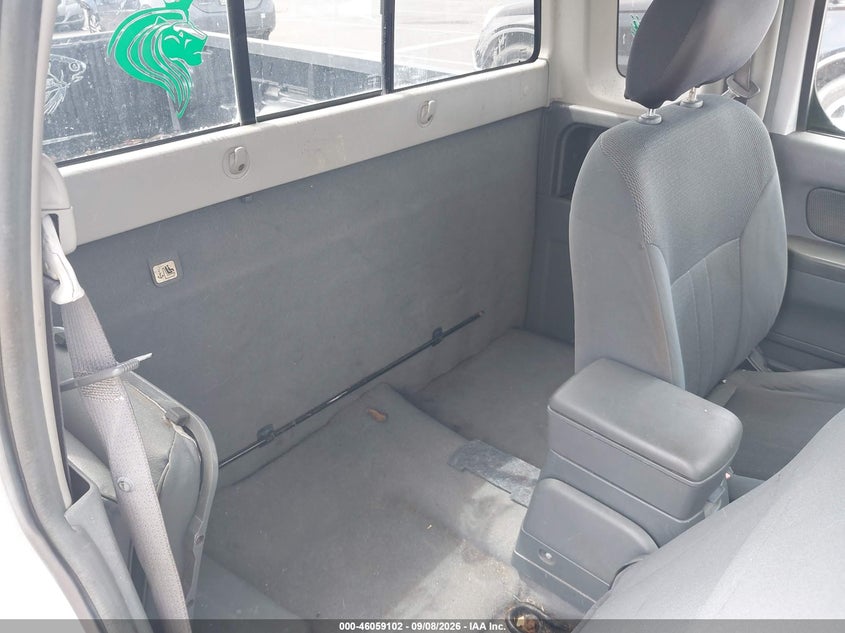 2004 NISSAN FRONTIER auction photo 8