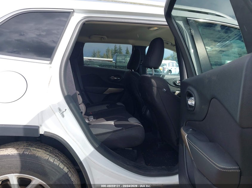 2018 JEEP CHEROKEE auction photo 8