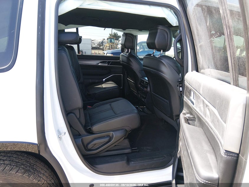 2026 JEEP GRAND WAGONEER auction photo 8