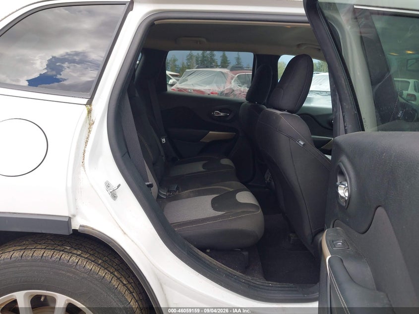 JEEP CHEROKEE 2018 VIN 1C4PJMCB7JD528662