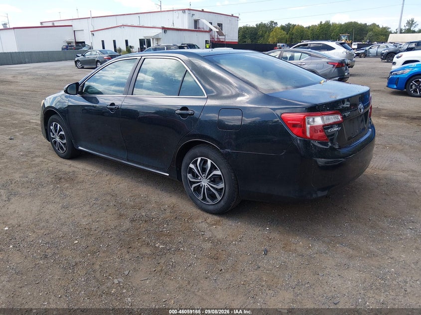 2013 TOYOTA CAMRY auction photo 3