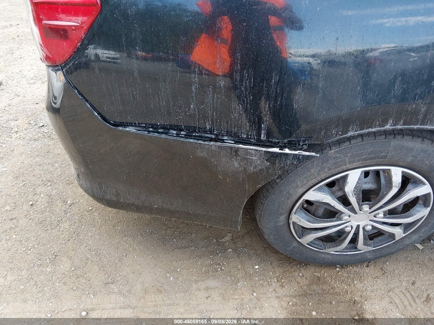 2013 TOYOTA CAMRY auction photo 6