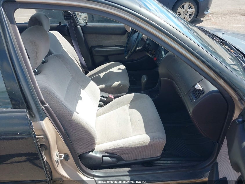 1995 TOYOTA COROLLA auction photo 5