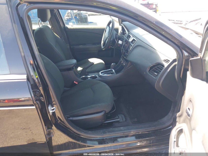 CHRYSLER 200 2012 VIN 1C3CCBAB2CN166886