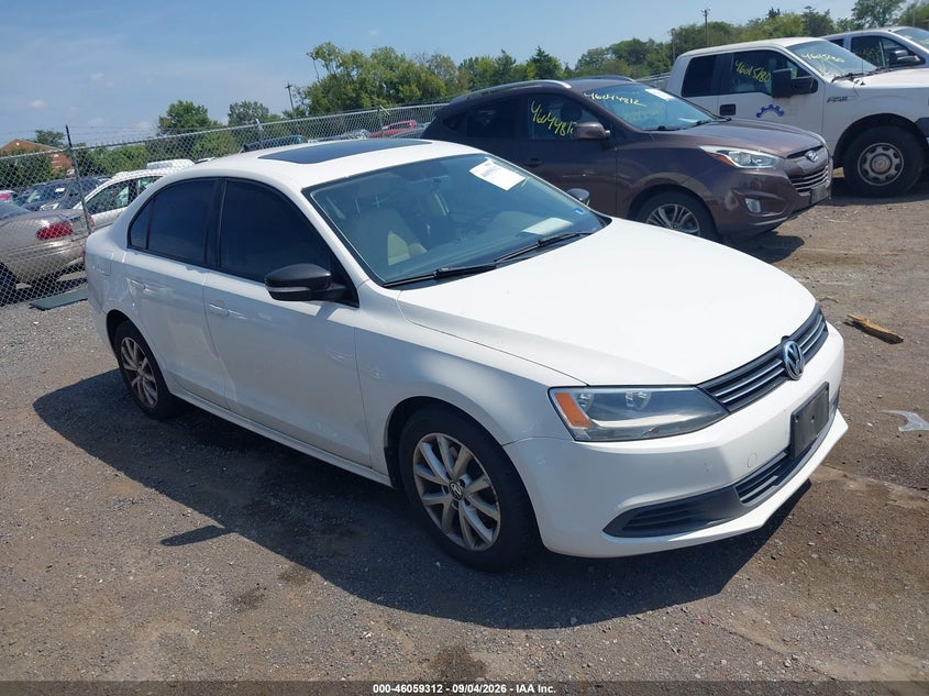 2012 VOLKSWAGEN JETTA auction photo 1