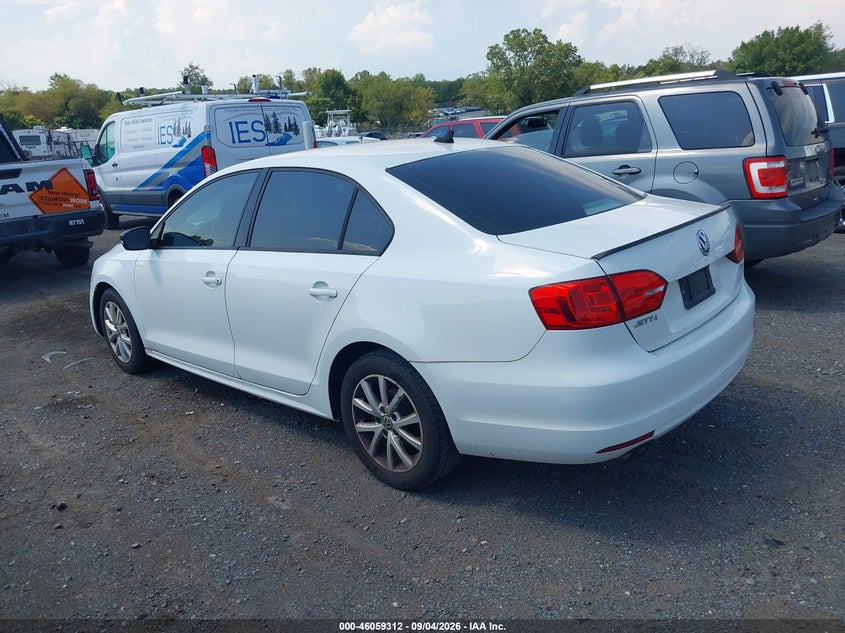 2012 VOLKSWAGEN JETTA auction photo 3