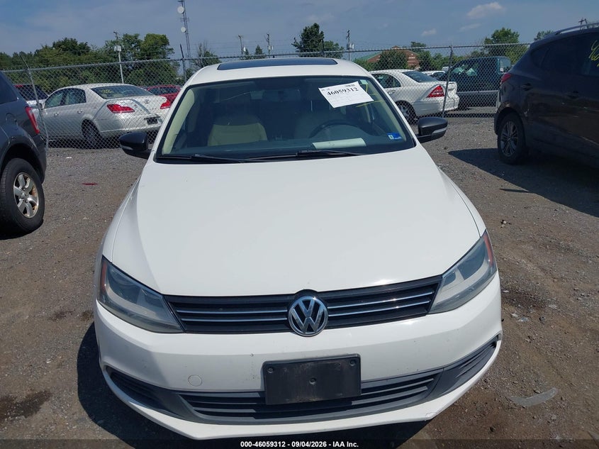 2012 VOLKSWAGEN JETTA auction photo 6