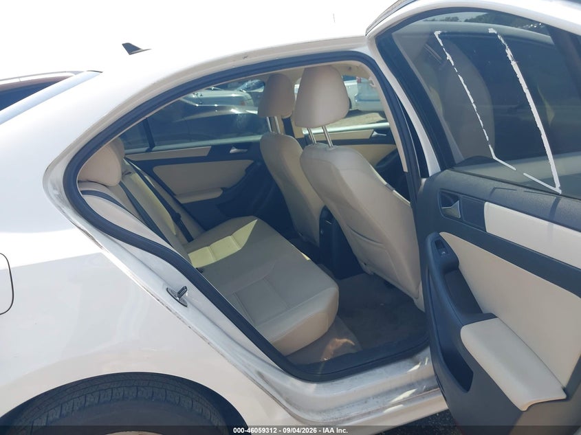 2012 VOLKSWAGEN JETTA auction photo 8