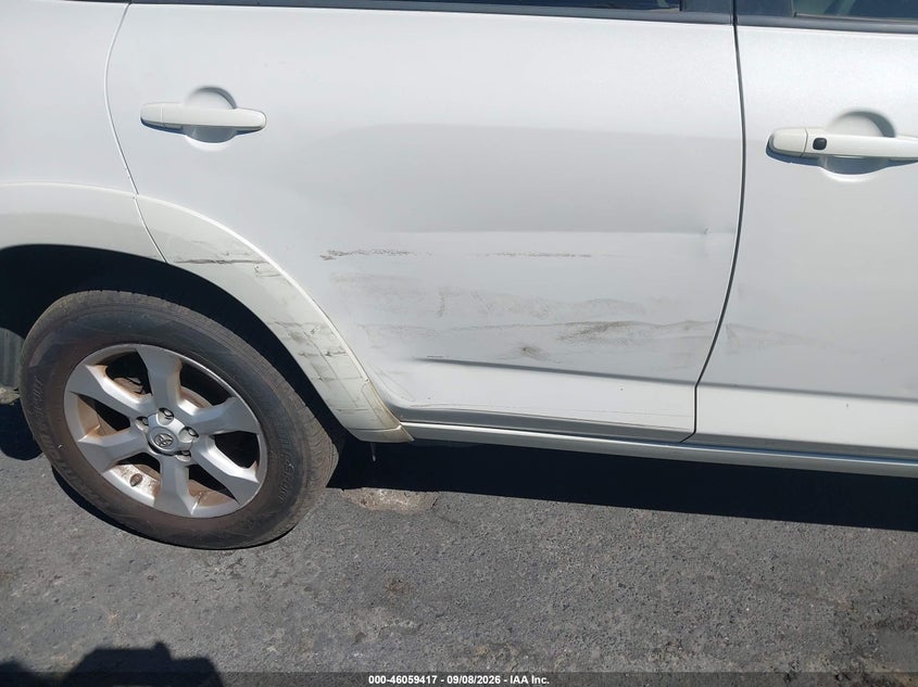 2009 TOYOTA RAV4 auction photo 6