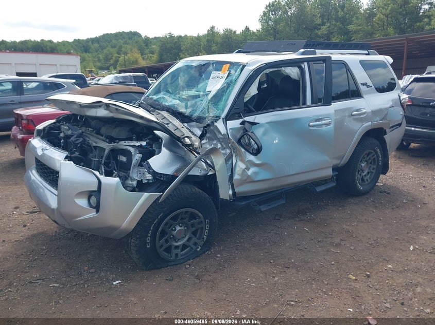 2018 Toyota 4Runner, Оба бока, IAAI, VIN JTEBU5JR4J5543780 — фото 2