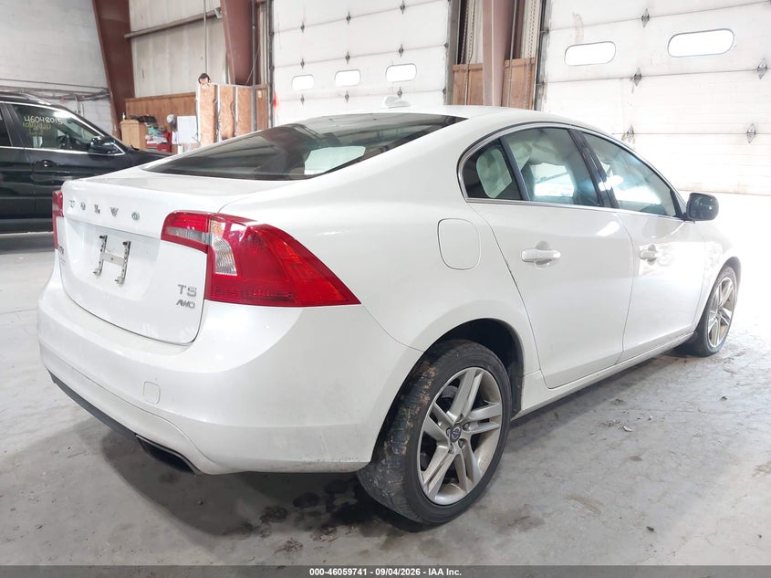 2015 VOLVO S60 auction photo 4