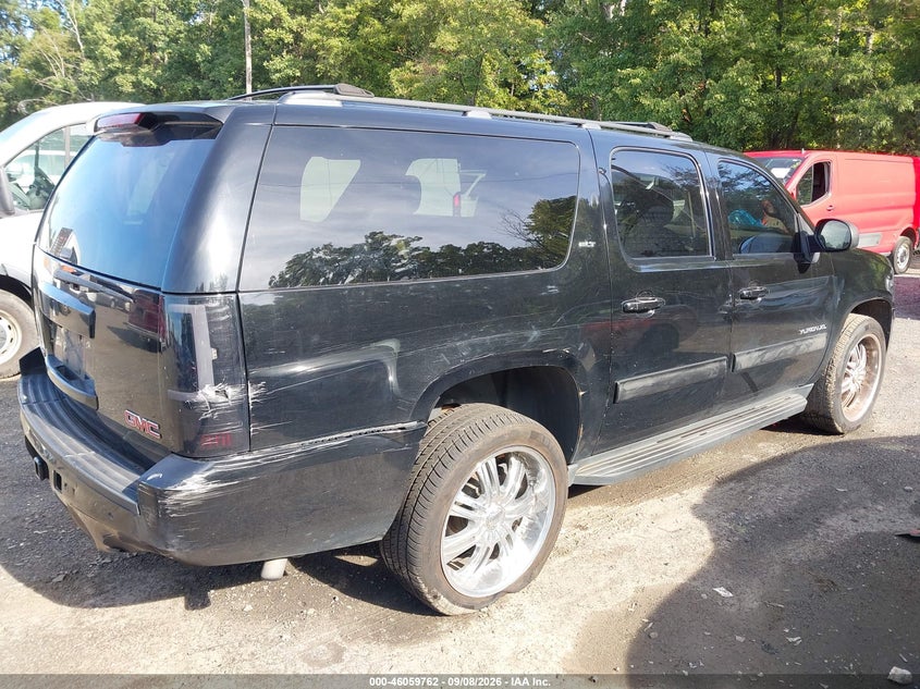2013 GMC YUKON XL 1500 auction photo 4