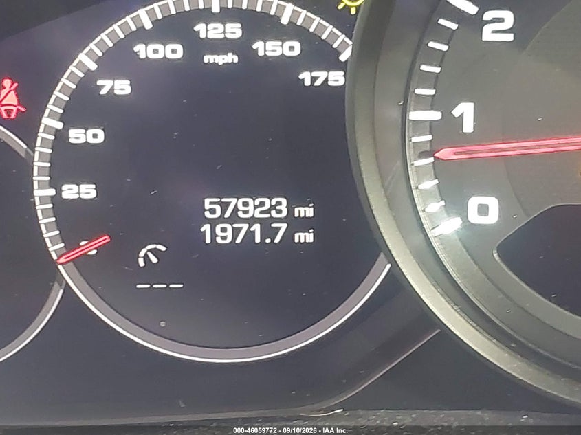 PORSCHE CAYENNE - zdjęcie 16