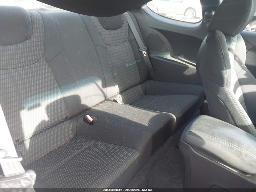 2013 HYUNDAI GENESIS auction photo 8