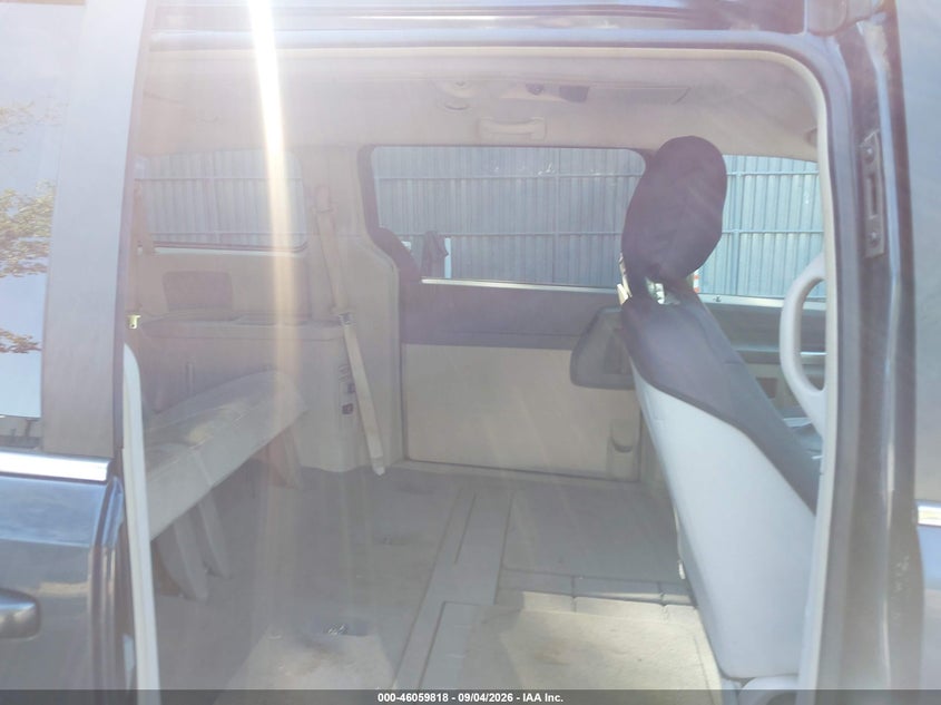 CHRYSLER TOWN & COUNTRY 2008 VIN 2A8HR54P48R107737