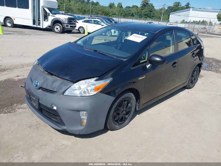 2014 TOYOTA PRIUS auction photo 2