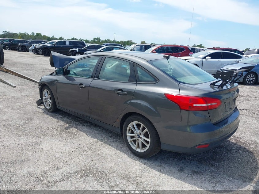 Vin: 1fadp3f24fl308423, lot: 46559490, ford focus se 20153
