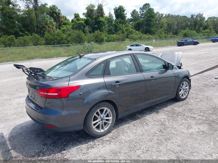 Vin: 1fadp3f24fl308423, lot: 46559490, ford focus se 20154
