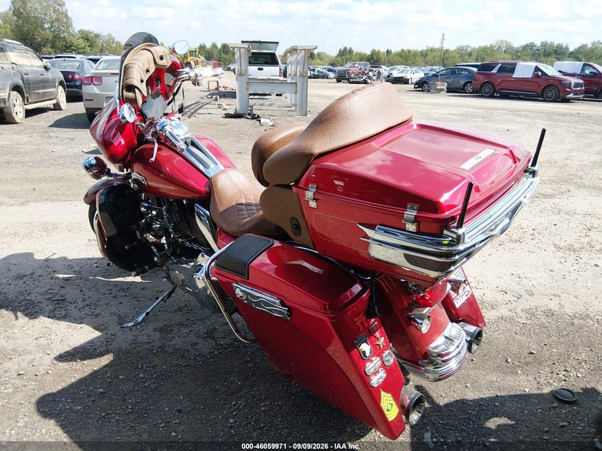 HARLEY-DAVIDSON FLHTCU 2013