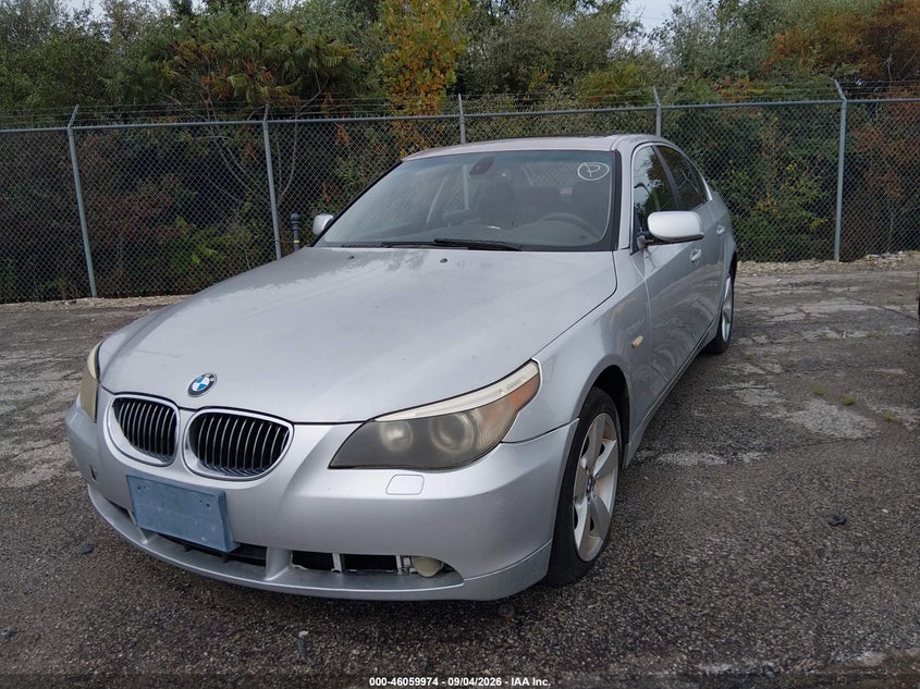 2007 BMW 530XI auction photo 6