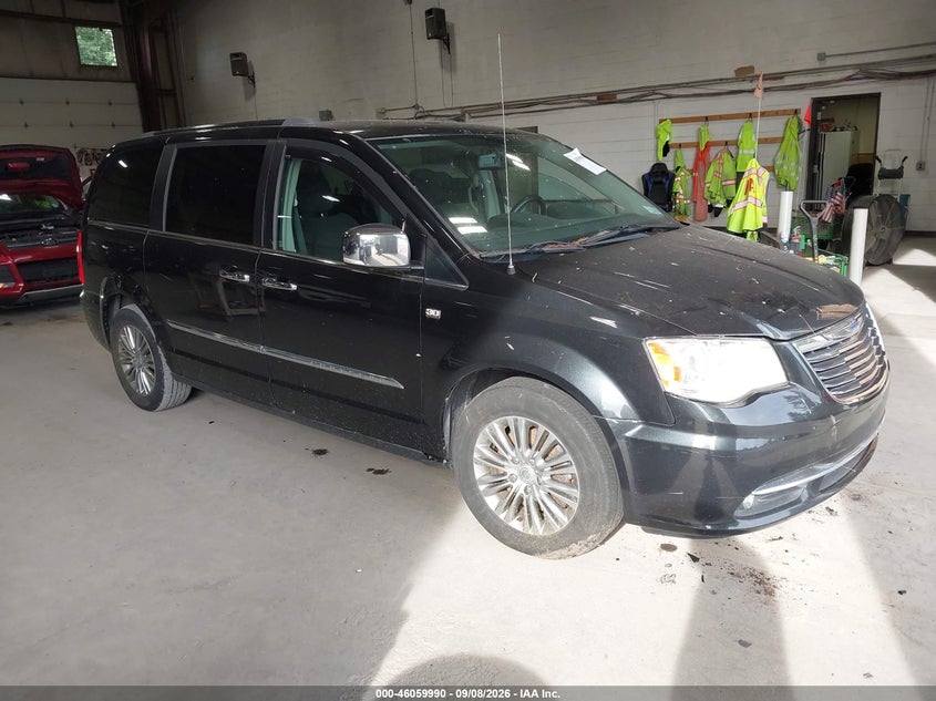 2014 CHRYSLER TOWN & COUNTRY auction photo 1