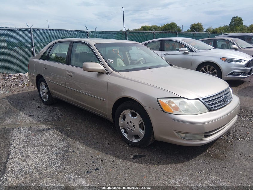 2004 TOYOTA AVALON auction photo 1