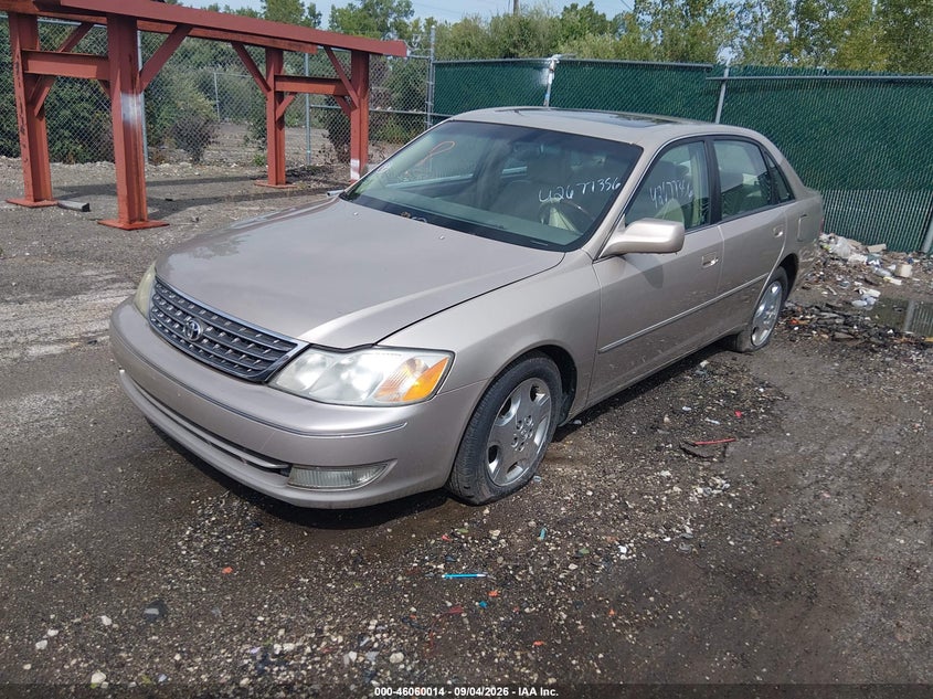 2004 TOYOTA AVALON auction photo 2