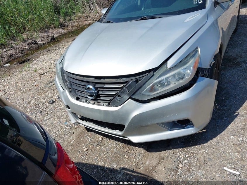 2017 NISSAN ALTIMA auction photo 6