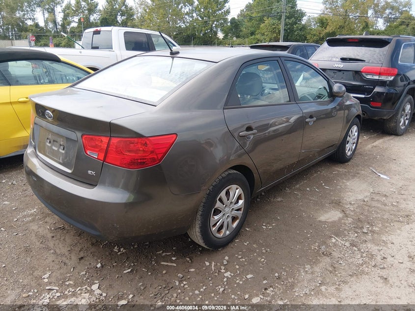 2011 KIA FORTE auction photo 4