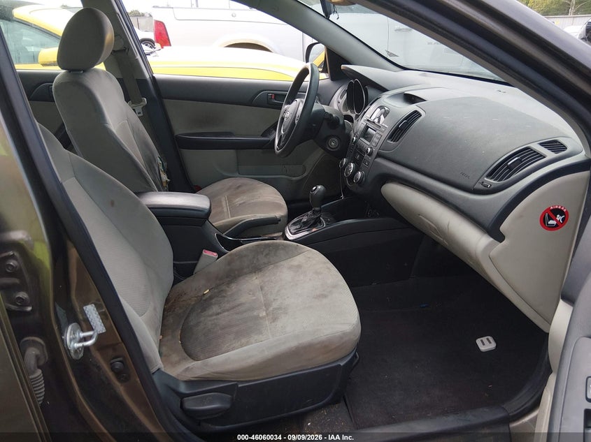 2011 KIA FORTE auction photo 5