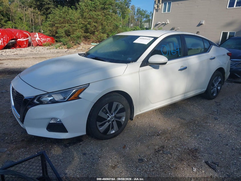 2019 NISSAN ALTIMA auction photo 2