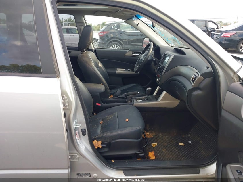 2009 SUBARU FORESTER auction photo 5