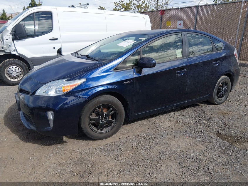2014 TOYOTA PRIUS auction photo 2