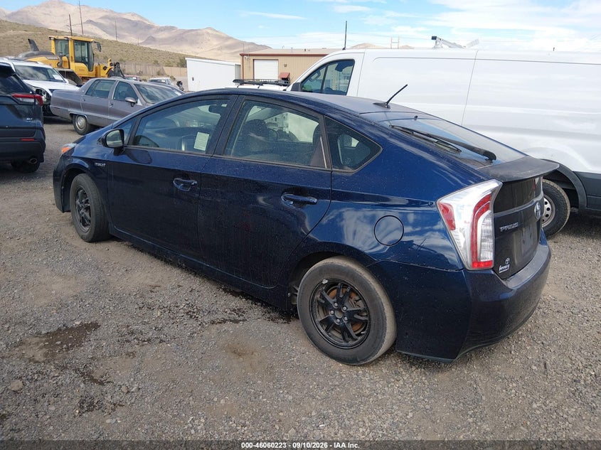 2014 TOYOTA PRIUS auction photo 3