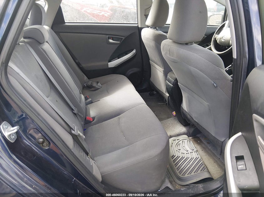 2014 TOYOTA PRIUS auction photo 8
