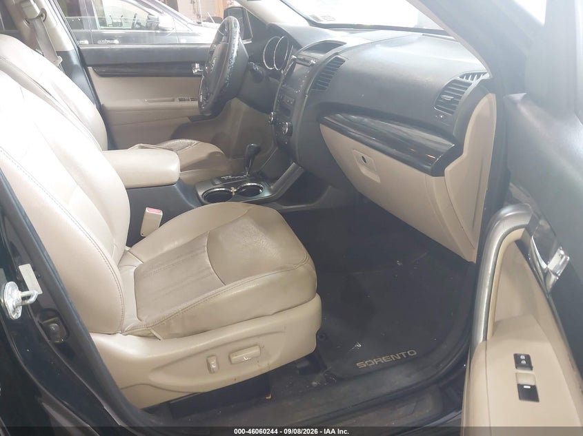 2013 KIA SORENTO auction photo 5