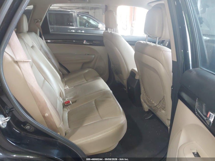 2013 KIA SORENTO auction photo 8
