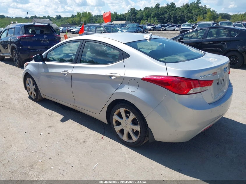 2013 HYUNDAI ELANTRA auction photo 3