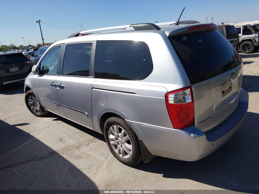 2010 KIA SEDONA auction photo 3
