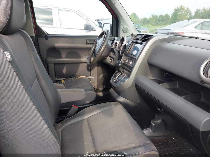 2004 HONDA ELEMENT auction photo 5