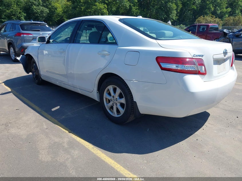 Vin: 4t4bf3ek9br197928, lot: 46560096, toyota camry le 20113