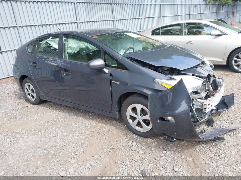 Vin: jtdkn3du2f0453778, lot: 46560105, toyota prius two 2015 img_1