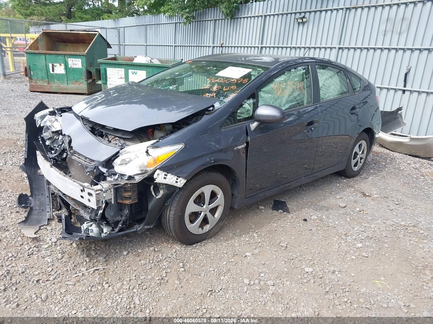 Vin: jtdkn3du2f0453778, lot: 46560105, toyota prius two 20152