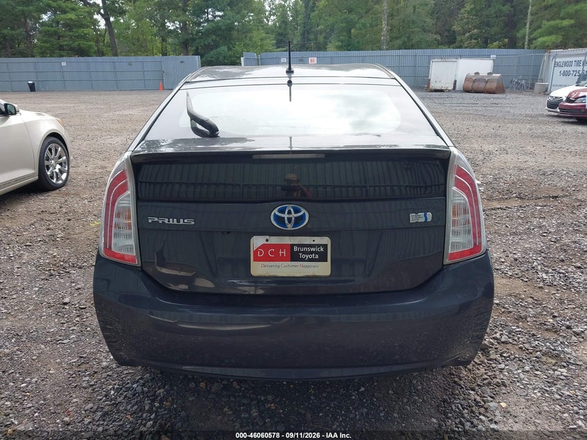 TOYOTA PRIUS - zdjęcie 16