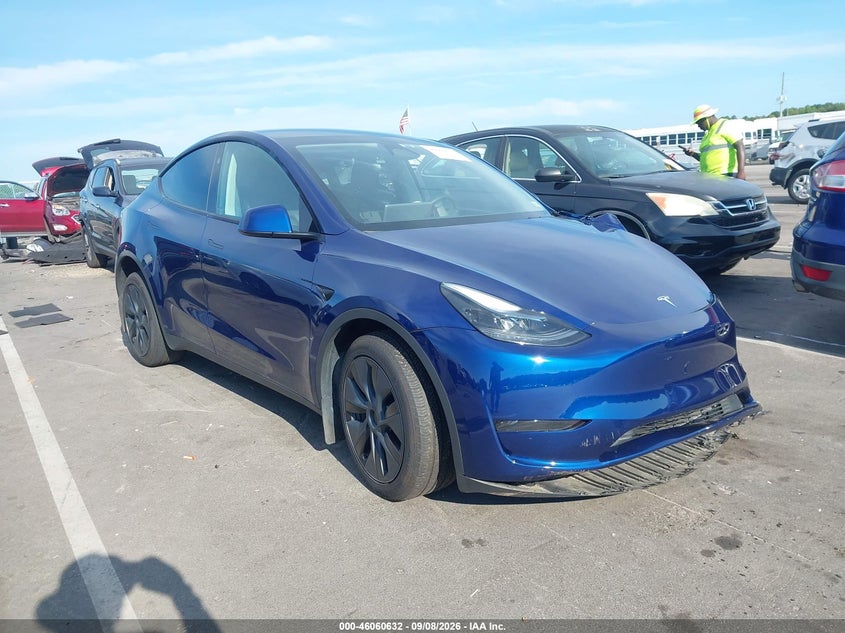 TESLA MODEL Y - zdjęcie 1