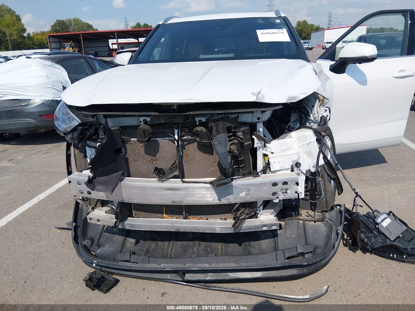 TOYOTA HIGHLANDER - zdjęcie 6