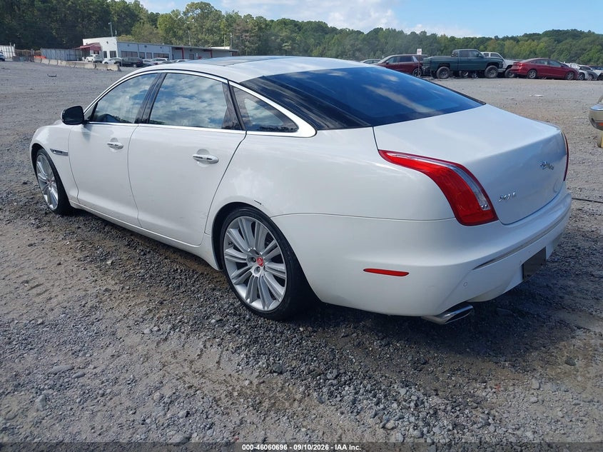 2011 JAGUAR XJ — zdjęcie 3