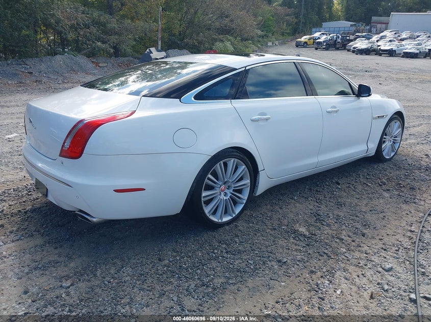 2011 JAGUAR XJ — zdjęcie 4