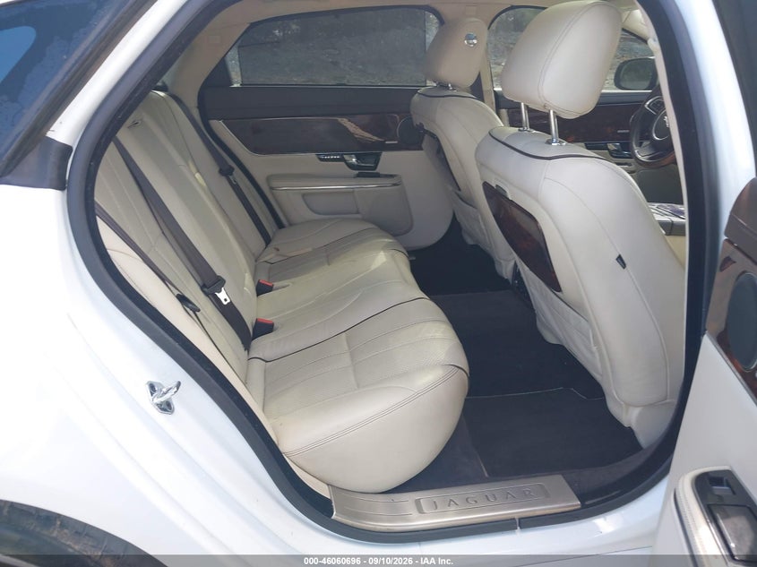 2011 JAGUAR XJ auction photo 8